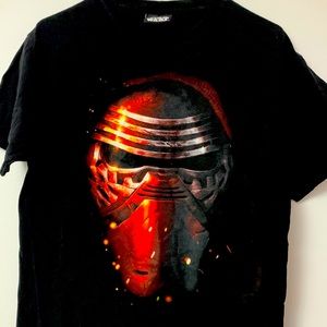 Star Wars Men's Kylo Big Head T-shirt Small Black size: appears to be medium